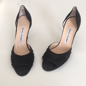 Manolo Blahnik D’Orsay Pumps